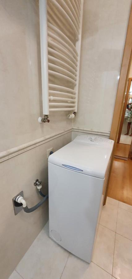 Apartman 46M2 S Balkonem V Lazenskem Centru Karlovy Vary Exterior photo